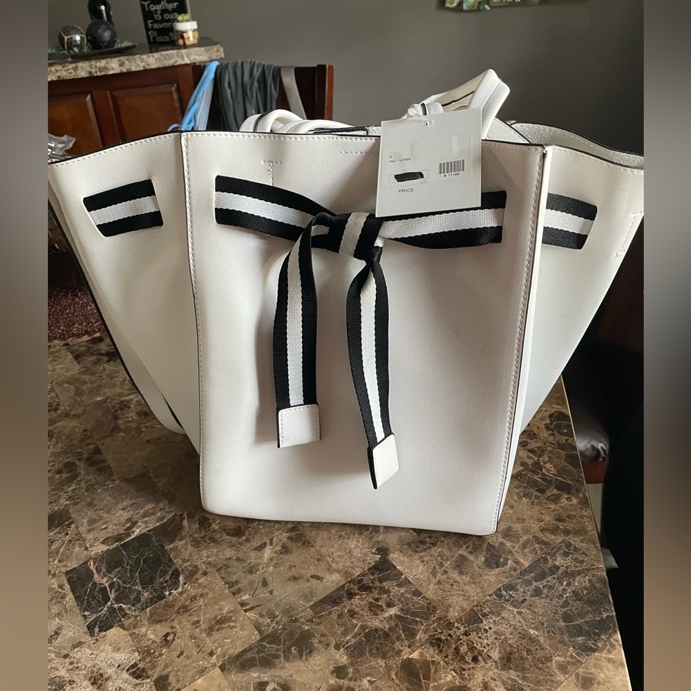 Chic White Tote Bag with Black Stripes